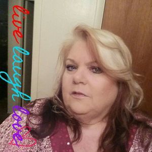 Meet your Posher, Eva